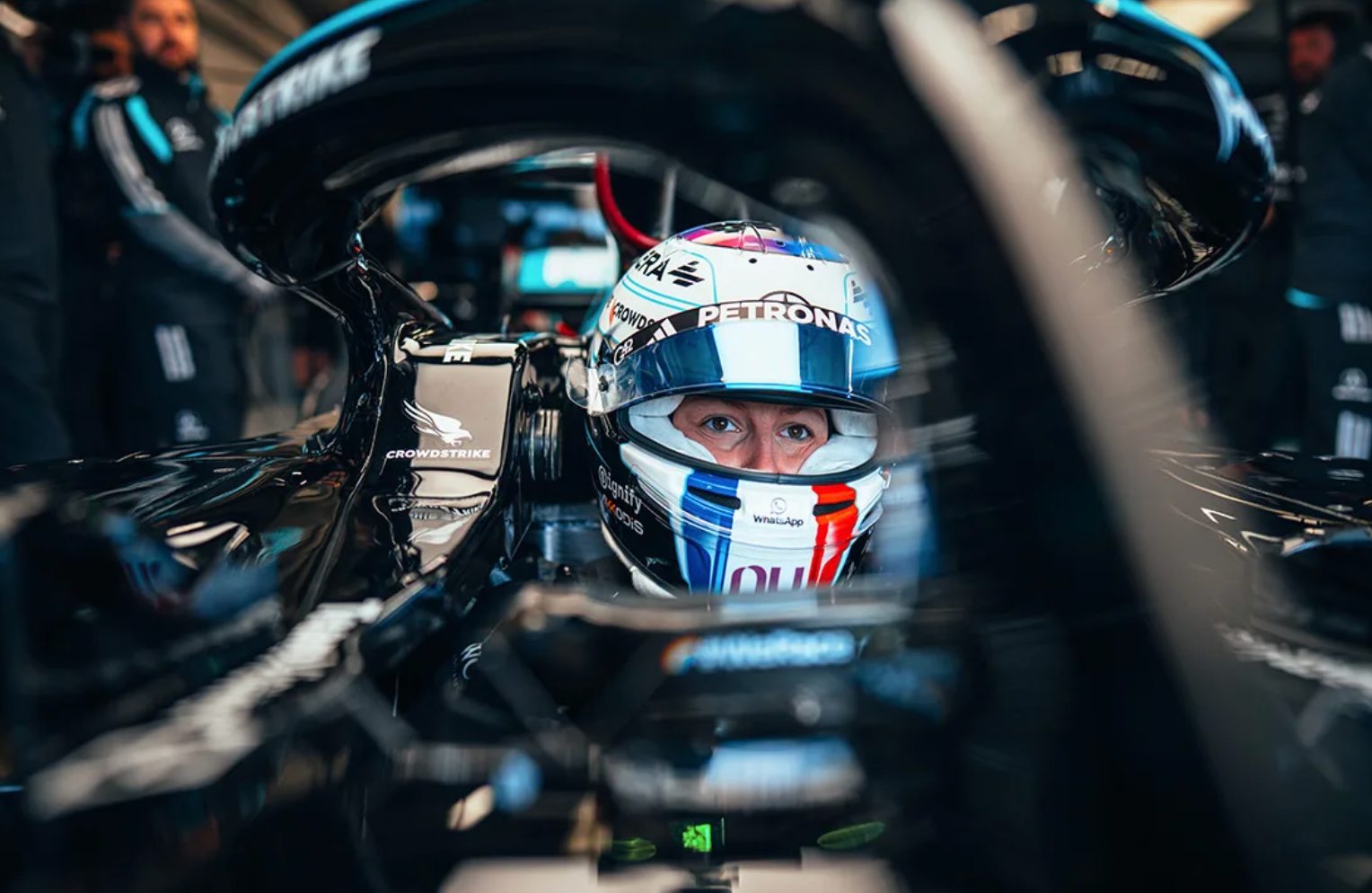 Doriane Pin in the cockpit, Mercedes-AMG helmet